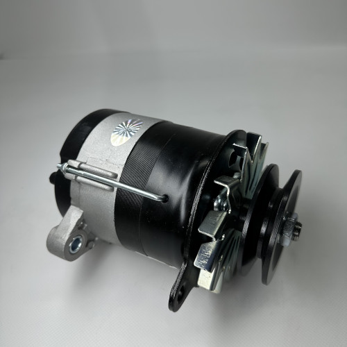 Генератор т-тр 14V 700W 50A МТЗ 374366 Jubana